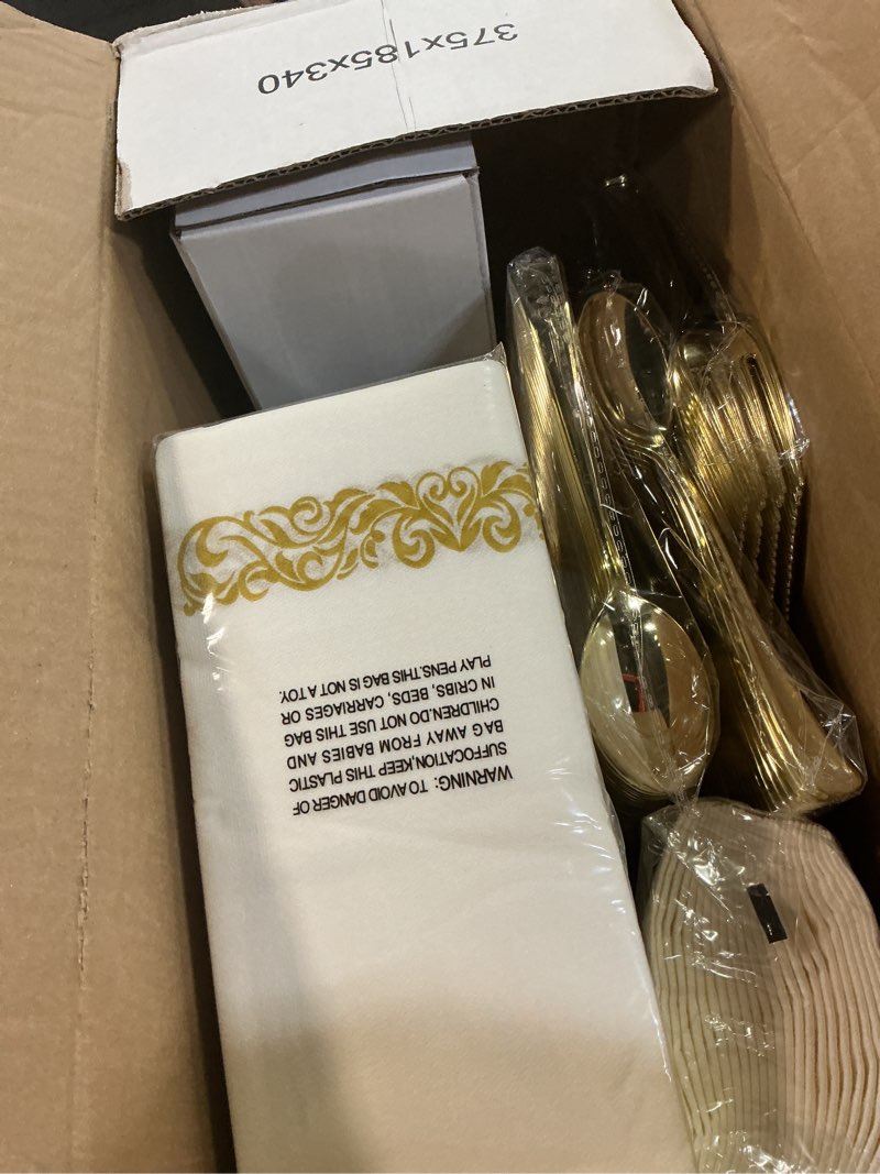 Condition photo showing New/Like New for i00000 50 guests clear gold plastic plates, gold disposable dinnerware set includes: 100 plastic plates, 50 silverware set, 50 disposable cups, 50 napkins perfect for party & wedding