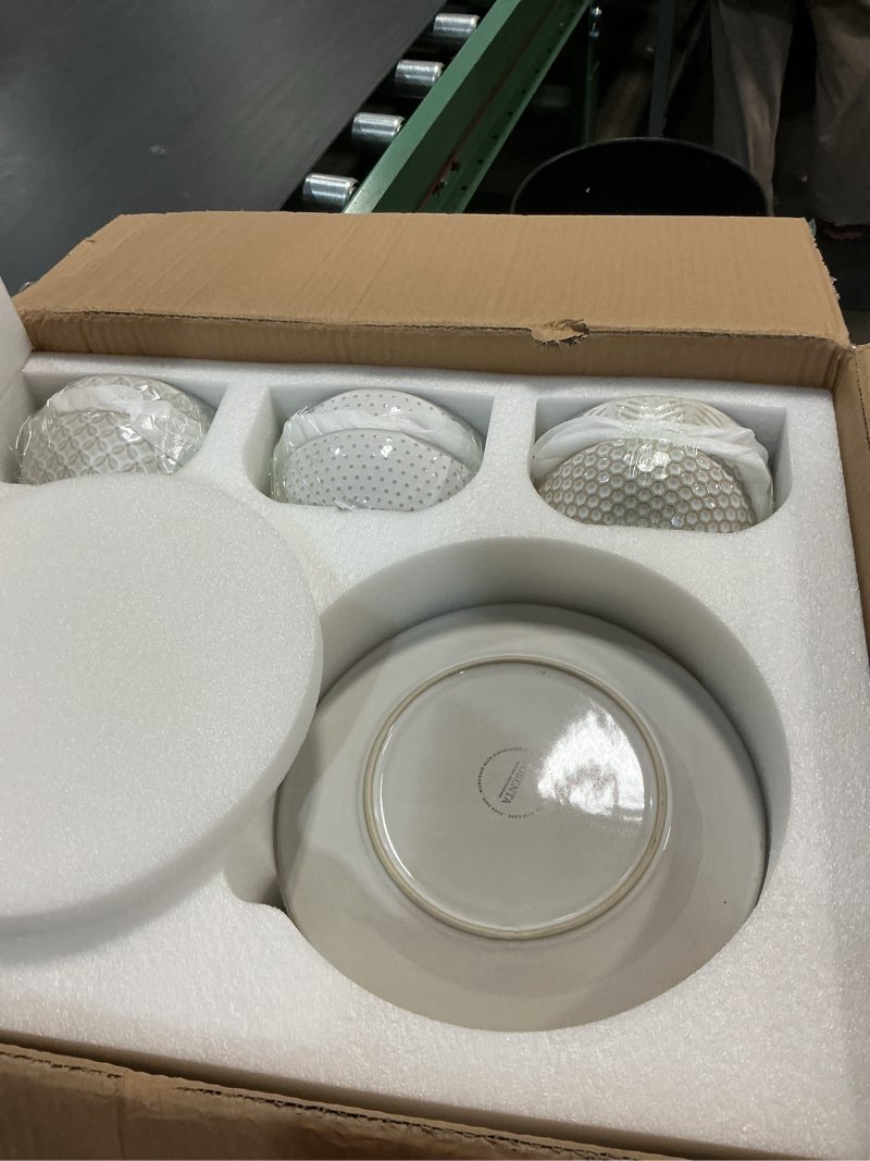 Condition photo showing Good Condition for FOBENTA 18 Piece Embossed Dinnerware Sets for 6, Scratch-Resistant Plates and Bowls Sets, Microwave & Dishwasher Safe, Elegant Stoneware for Family Gatherings – A Gift for Growing Households Service for 6 (18pcs) Mixed Embossment