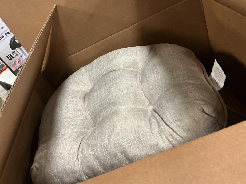 Condition photo showing Good Condition for iaseahk chair cushions for dining chairs, seat cushions for kitchen chairs, indoor seat cushions with ties, tufted foam chair pads, non slip chair cushions set of 6, 15.5" x 15.5" x 4", beige beige pack of 6