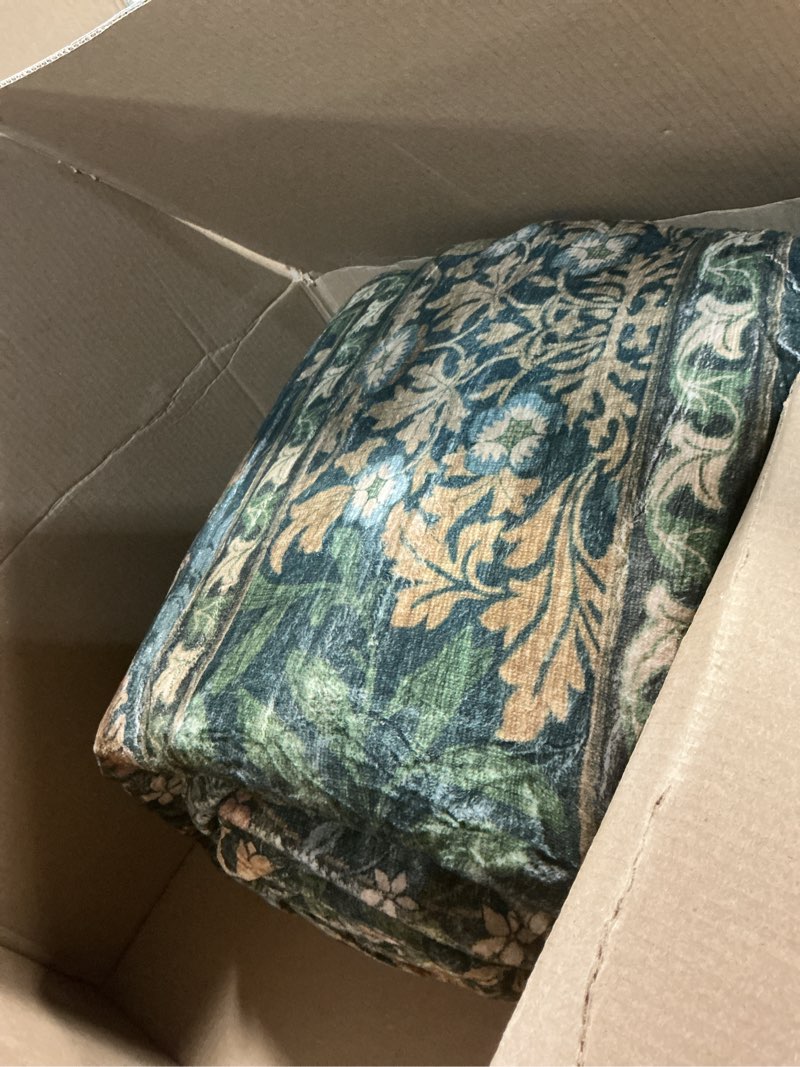 Condition photo showing Good Condition for 9x12 Floral Washable Area Rug for Living Room, Vintage Boho Large Rugs for Bedroom Dining Room, Botanical Birds Non Slip Low Pile Forest Throw Carpet for Farmhouse Office, Retro Gold/Green 9' x 12' (Rectangular) Gold Green (Larger Pattern)