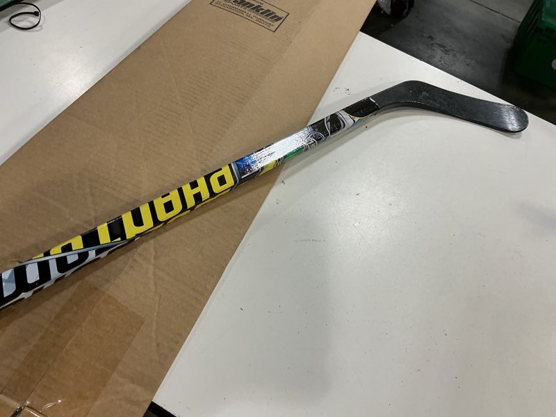Condition photo showing Good Condition for franklin sports nhl kids street hockey sticks - youth, junior + senior sticks - right + left handed - 40", 48" + 56" black 40" right shot
