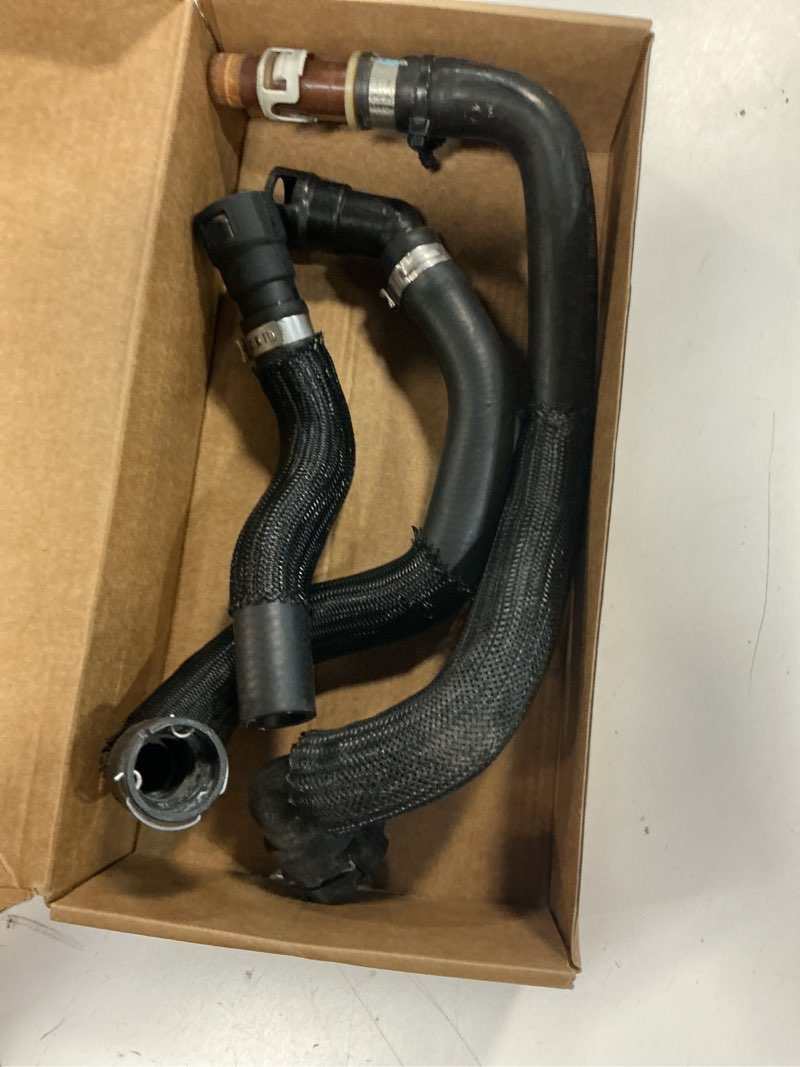 Condition photo showing Good Condition for motoku hvac heater hose kit for 2.4l chrysler 200 2015-2017 jeep cherokee 2014-2018 heater supply jumper hose air conditioning jumper hose set