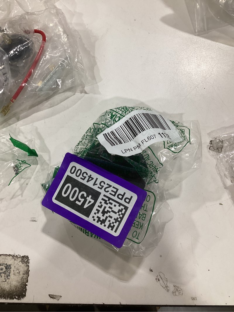 Condition photo showing Good Condition for Oudvaker Foldable Magnetic Vacuum Phone Holder, 360° Electric Suction Car Mount, Double-Sided Swivel Stand for Car, Mirror, Gym, Kitchen, Hands-Free Portable Phone Holder (Black)