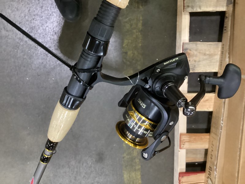 Condition photo showing As Is for damaged *battle iv spinning combo