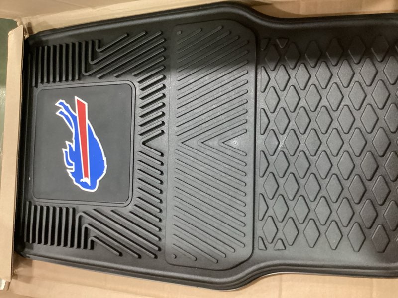 Condition photo showing Good Condition for FANMATS 8752 Pittsburgh Steelers 2-Piece Heavy Duty Vinyl Car Mat Set, Front Row Floor Mats, All Weather Protection, Universal Fit, Deep Resevoir Design