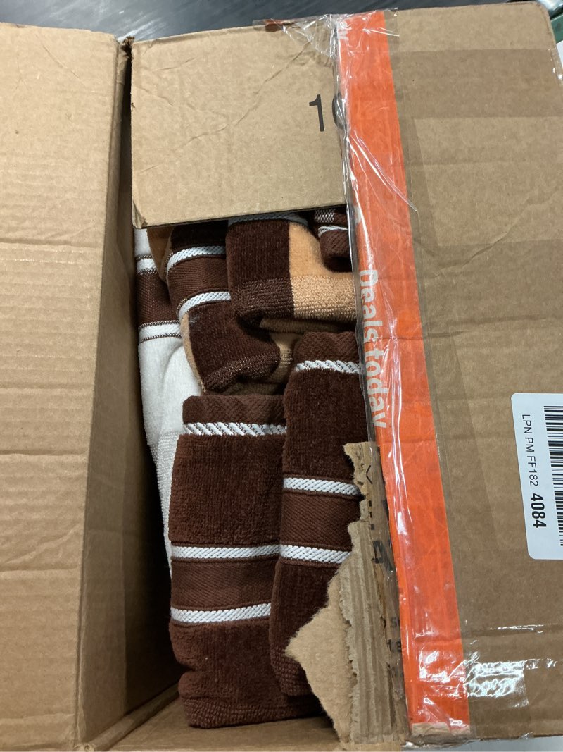 Condition photo showing Good Condition for Lavish Home 6 Piece Bathroom Towels Set - 525 GSM 100% Cotton Bathroom Accessories - 2 Bath Sheets, 2 Hand Cloths , and 2 Wash Cloths - Soft Towel Set for Shower, Gym, Dorm, and Spa (Beige)