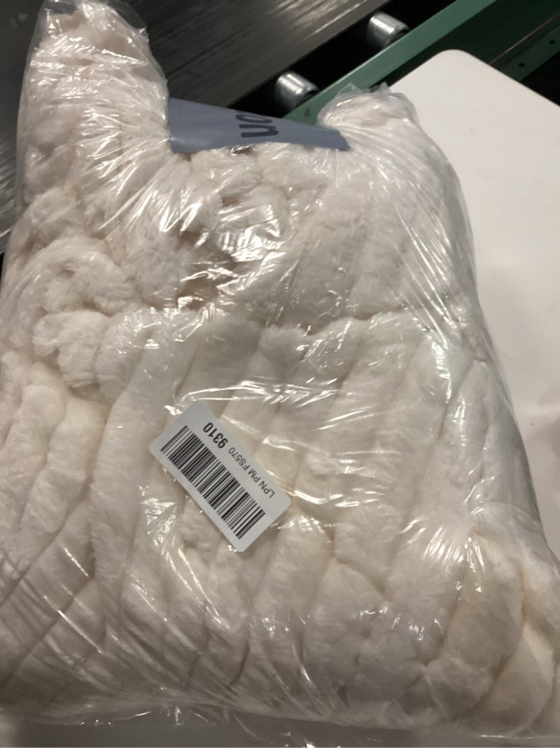 Condition photo showing Good Condition for BEDELITE Fleece Throw Blanket for Couch - 300GSM Soft & Warm Fluffy Cream White Blanket, Decorative and Giftable Striped Blankets for Women, Men, 