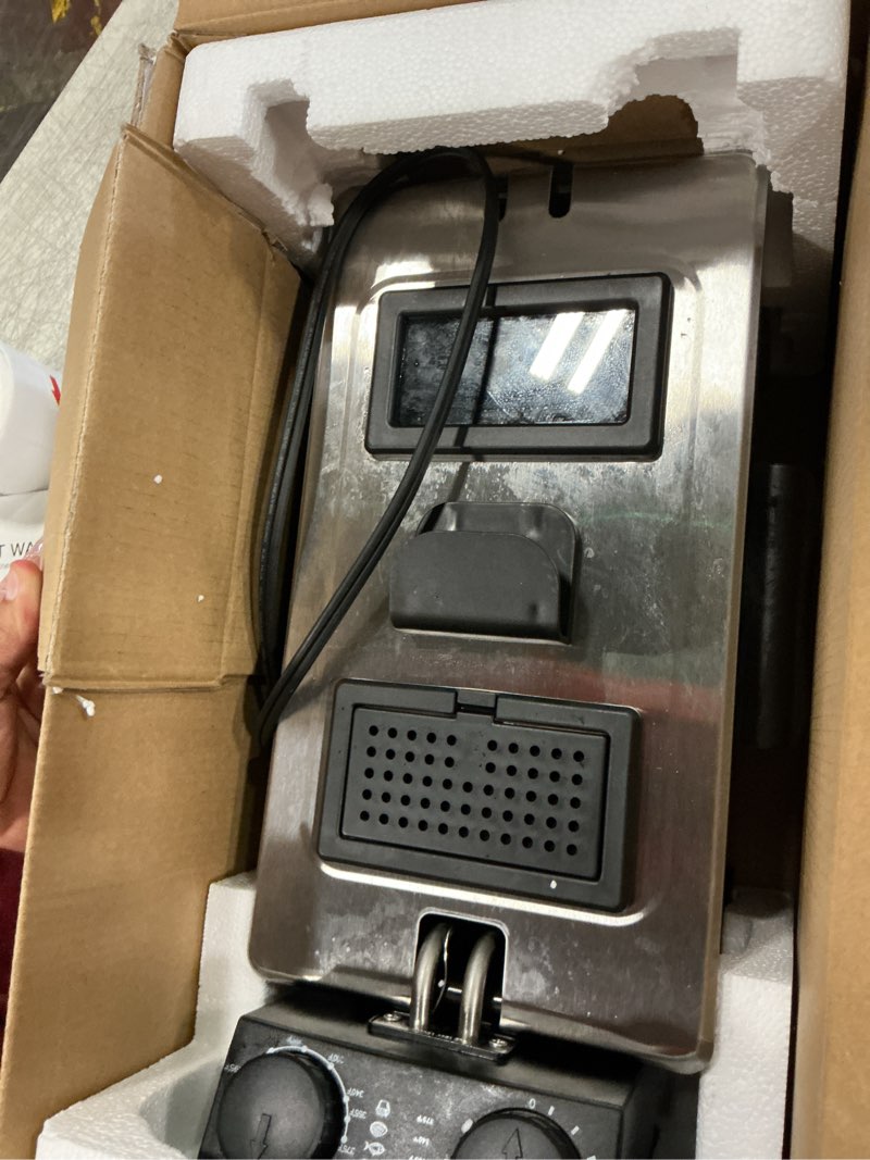Condition photo showing Good Condition for cattleman immersion deep fryer with basket, 1600w, 3l small deep fryer with timer control, fryer pot for home use, temperature control, lid with viewing window, stainless steel electric fryer silver