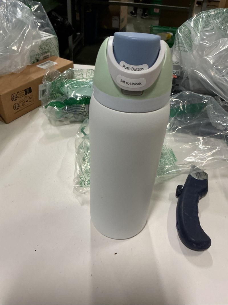 Condition photo showing Good Condition for color white )Owala FreeSip Insulated Stainless Steel Water Bottle with Straw for Sports and Travel, BPA-Free Sports Water Bottle, 24 oz, Grey/Yellow, Golden Conquest Golden Quest 24 Ounces