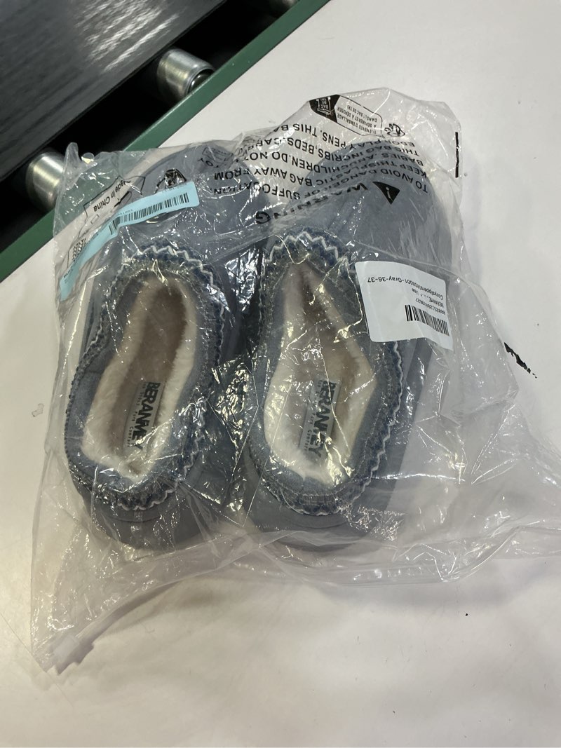 Condition photo showing Good Condition for thick-soled fuzzy slippers for women & men - cozy platform house shoes with anti-slip sole, warm plush lined indoor outdoor short ankle slippers 8-9 women/7-8 men grey