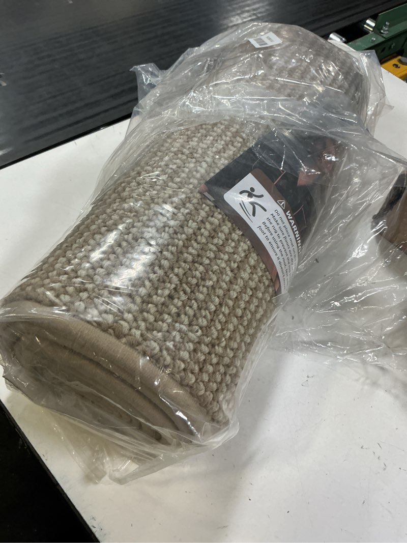 Condition photo showing Good Condition for jsei 17''x30''+17''x60'' non-slip kitchen runner rugs, 2pcs polypropylene kitchen mats, machine washable absorbent and stain resistant kitchen rugs, carpet mats with tpr backing for kitchen, beige beige 17'' x 30''+17'' x 60''