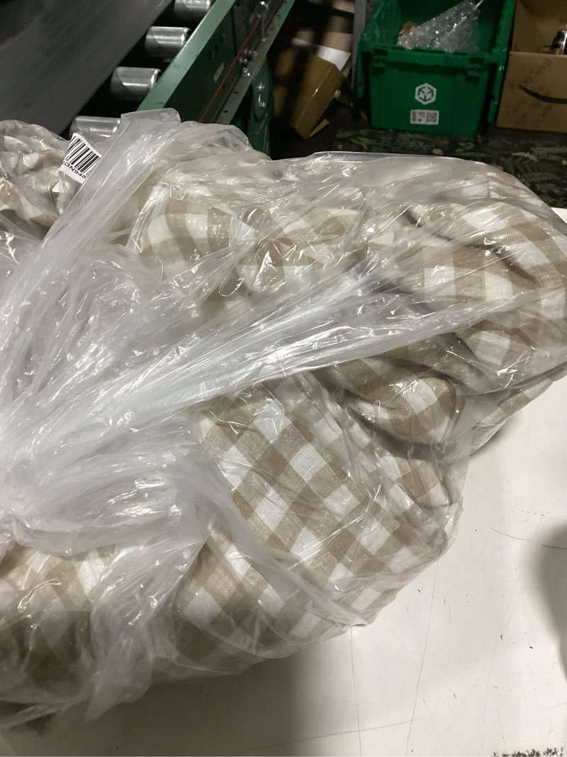 Condition photo showing As Is for european linen sheet set full