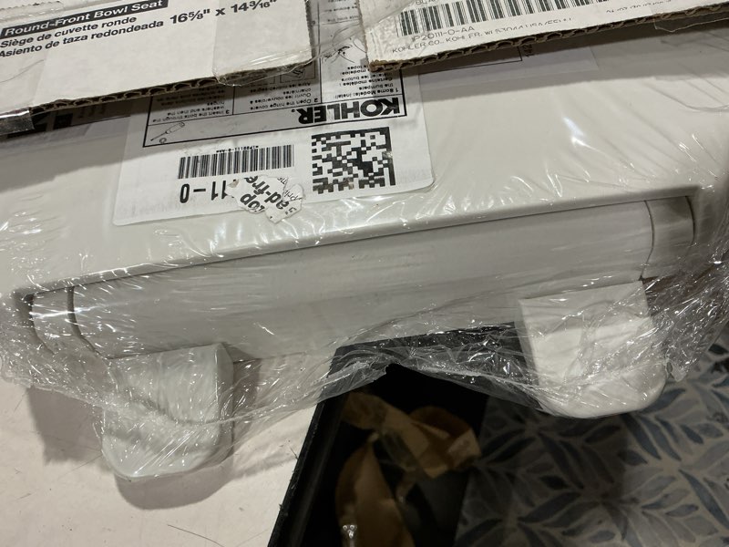 Condition photo showing Good Condition for kohler 20111-0 brevia, slow close toilet seat, round toilet seat, grip-tight bumpers quick-attach hardware, white