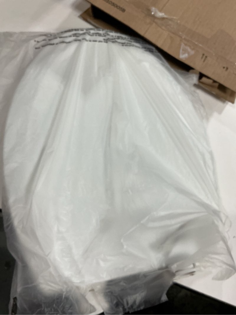 Condition photo showing New/Like New for Bemis Residential Molded Wood Toilet Seats White