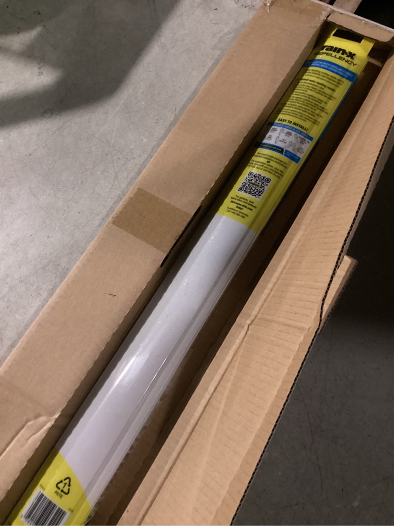 Condition photo showing New/Like New for rain-x 810363 repellency water repellent wiper blades, 22" windshield wipers (pack of 2) new & improved version of latitude [amazon exclusive]