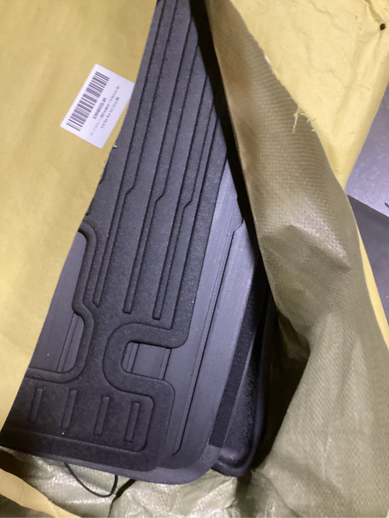 Condition photo showing Good Condition for cargo mat with backrest protection for 2025 2026 tesla model y juniper 5 seat, tpe all weather protection cargo liner with velcro rear seats backrest car cargo protector plate accessories-black for juniper 2-ni-1 cargo mat