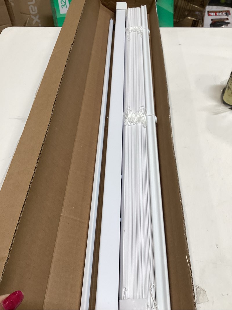 https://lotting-media.assets.bidfta.com/lotting_67cc3648-f183-427c-8dc6-b13408f976bb