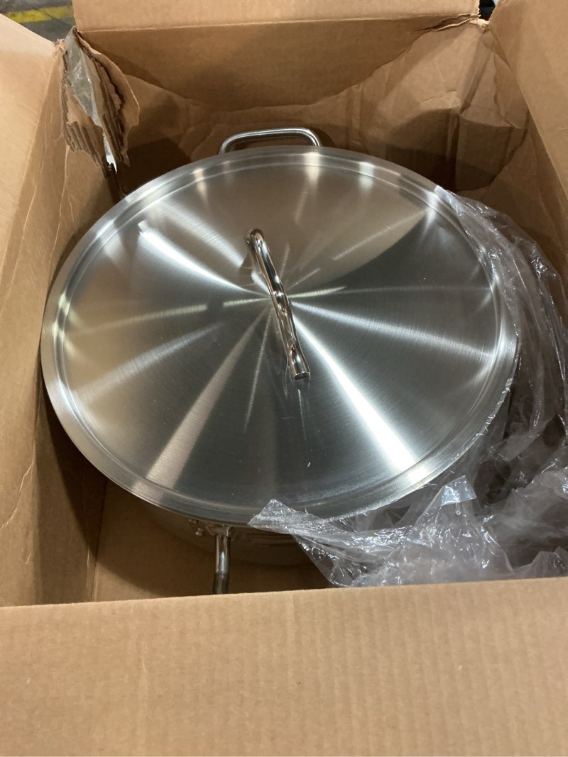 Condition photo showing Good Condition for Winco Commercial-Grade Stainless Steel Brazier with Lid, 15 Quart 15 Quarts