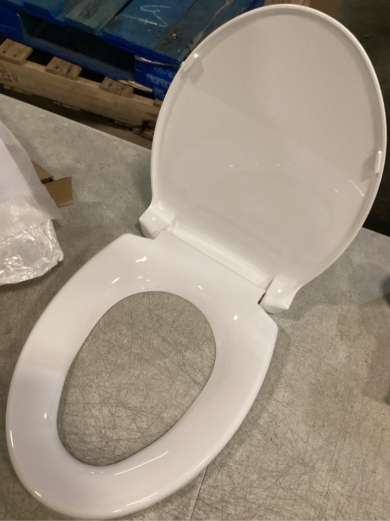 Condition photo showing New/Like New for american standard 5503a00b.020 transitional elongated toilet seat soft close, white elongated front