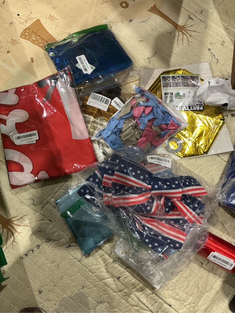 Condition photo showing Good Condition for assorted celebration/decoration supplies (may include a variety of styles, colors, and themes)