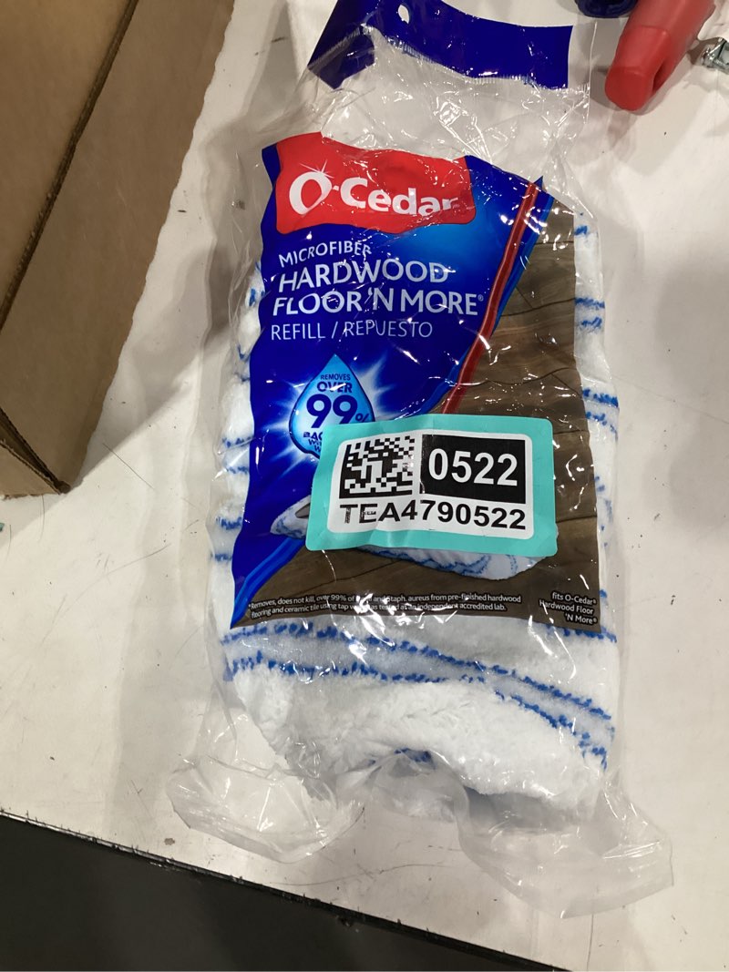 Condition photo showing Good Condition for o-cedar floor 'n more microfiber mop refill 1 pk