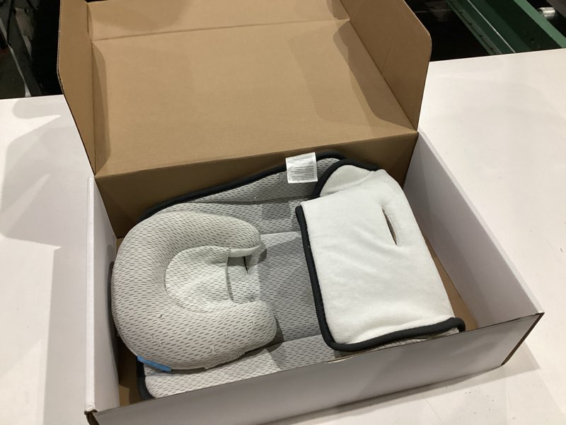 Condition photo showing Good Condition for insert liner seat compatible with uppababy vista, vista v2, cruz, cruz v2, rumbleseat v2 and rumbleseat v2+