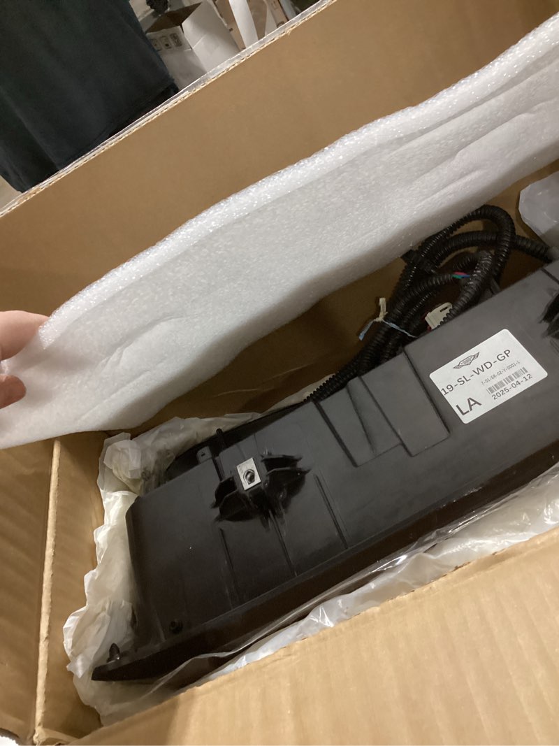 Condition photo showing Good Condition for LED Type Tail Light Compatible with 2019-2023 GMC Sierra 1500/2500 HD/3500 HD(Not Fit w/Factory Halogen Tail Light Models) Rear Tail Lamp Left Driver Side 84565921 GM2800310