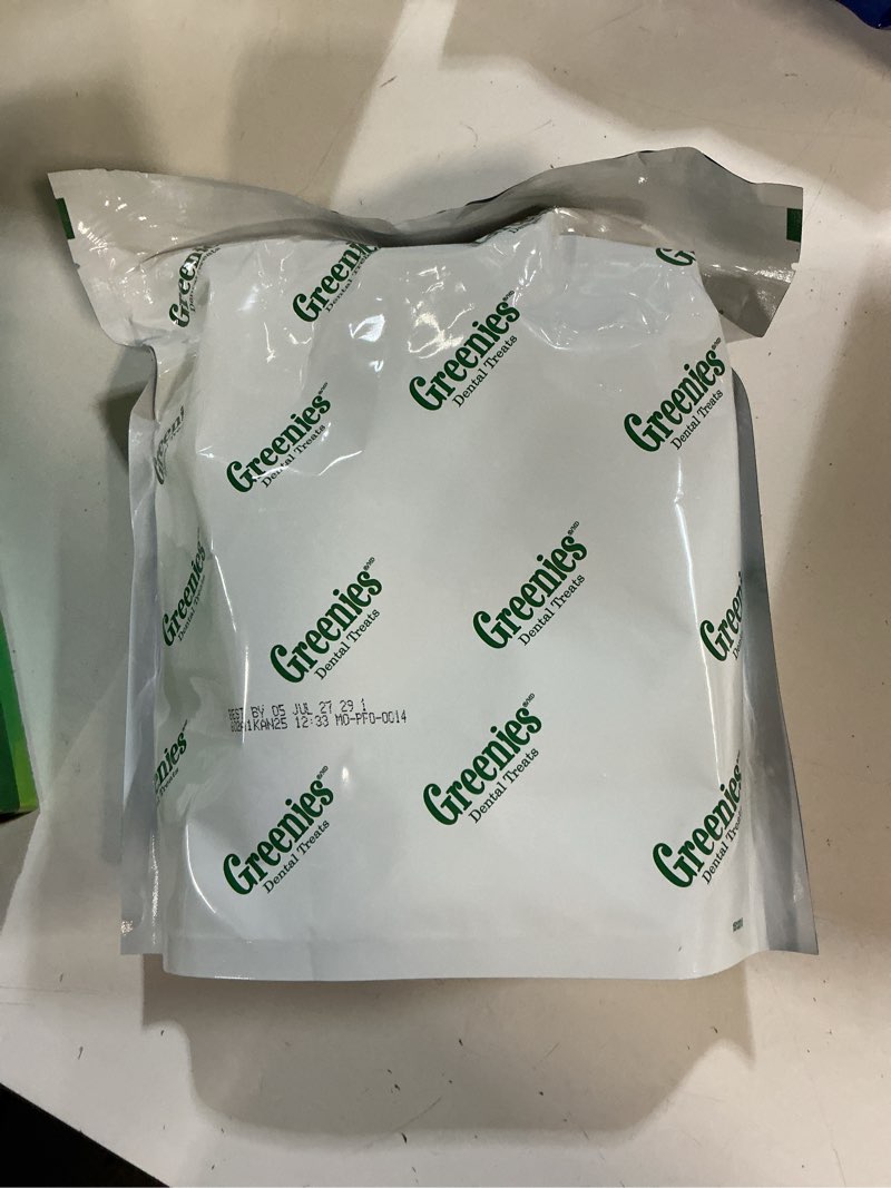 Condition photo showing New/Like New for ( bb/05/07/2027) greenies treats for dog 27 oz 27 pk