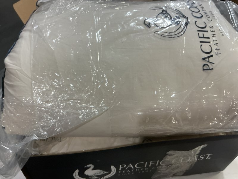 Condition photo showing New/Like New for Pacific Coast Goose Feather and Down Pillows, Queen Size Set of 2, Gusseted Pillows, Bed Pillows for Sleeping, Good for Side and Back Sleepers, 100% Organic Cotton Cover Queen (Pack of 2)