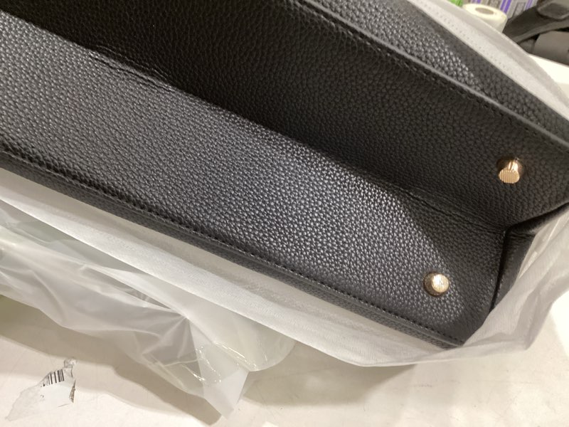 Condition photo showing Good Condition for bag