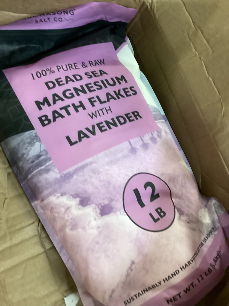 Condition photo showing New/Like New for aromasong dead sea magnesium flakes for bath - 16,325 mg magnesium chloride per bath - superior alternative to epsom salt - used as muscle & foot soak - 12 lb bulk bag unscented 192 ounce (pack of 1)