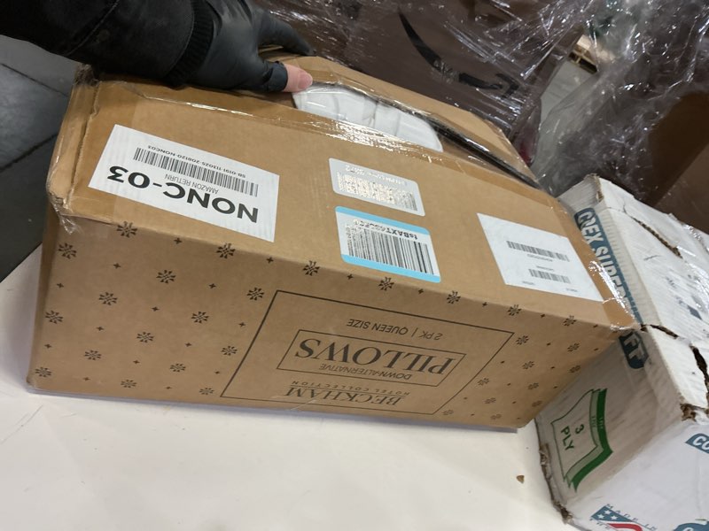 Condition photo showing Good Condition for Beckham Hotel Collection Bed Pillows Standard/Queen Size Set of 2 - Original Soft Down Alternative Pillow for Sleeping - Soft Support for Back, Stomach or Side Sleepers