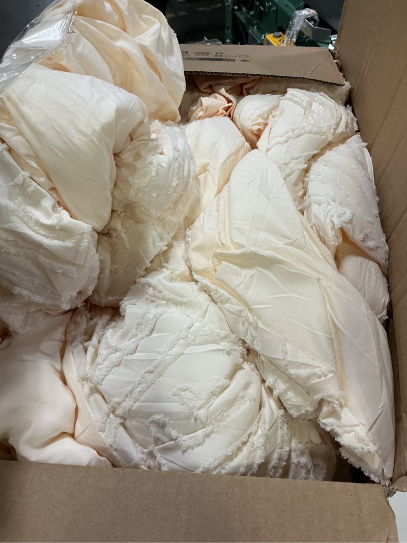 Condition photo showing As Is for Zzlpp King Comforter Set 7 Pieces, Cream Tufted Bed in a Bag with Comforter and Sheets, All Season Boho Bedding Sets with 1 Comforter, 2 Pillow Shams, 2 Pillowcases, 1 Flat Sheet, 1 Fitted Sheet 03 - Cream King