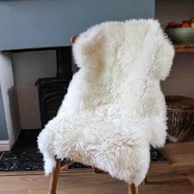 URBAN BUCK Sheepskin Natural Fluffy Fur Rug Genuine Single Pelt Luxuxry 2 x 6 Ivory White Sheep Skin