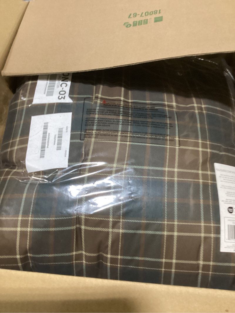 Condition photo showing New/Like New for Eddie Bauer - Queen Comforter Set, Soft & Smooth Printed Bedding with Solid Reverse, 3 Piece Bed Set with Matching Pillowcases (Huntley Plaid Brown) Queen Brown