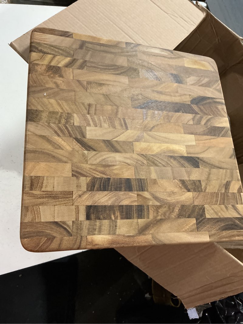 Condition photo showing Good Condition for ironwood gourmet, board chefs charleston end grain 14"l x 14"w board
