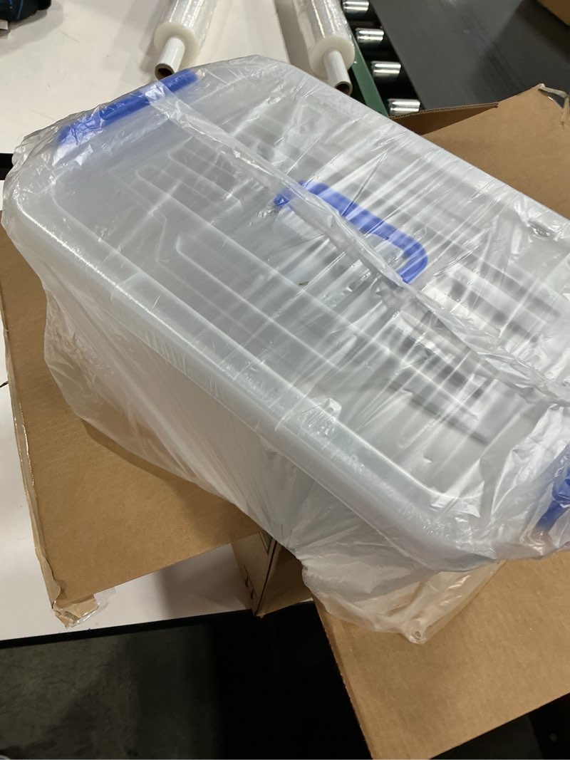 Condition photo showing Good Condition for Basicwise Large Clear Storage Container with Lid and Handles 1