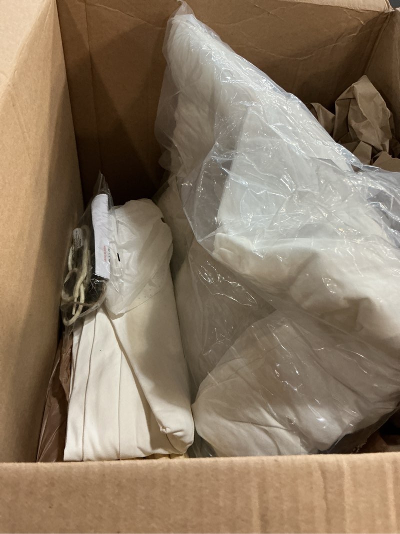 Condition photo showing Good Condition for Pet Teepee with Cushion for Dogs and Cats Puppies House with Bed Pet Tent Bed Indoor Outdoor (Modern)