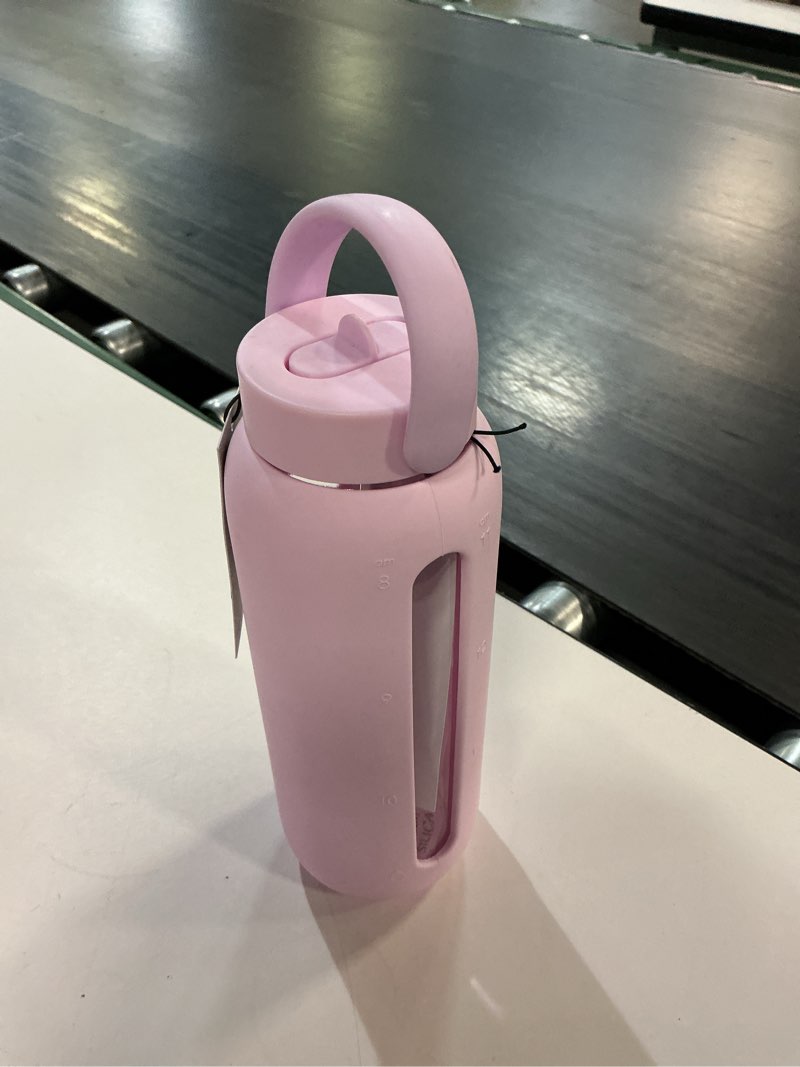 Condition photo showing New/Like New for day bottle flip cap pink/oyster 21oz