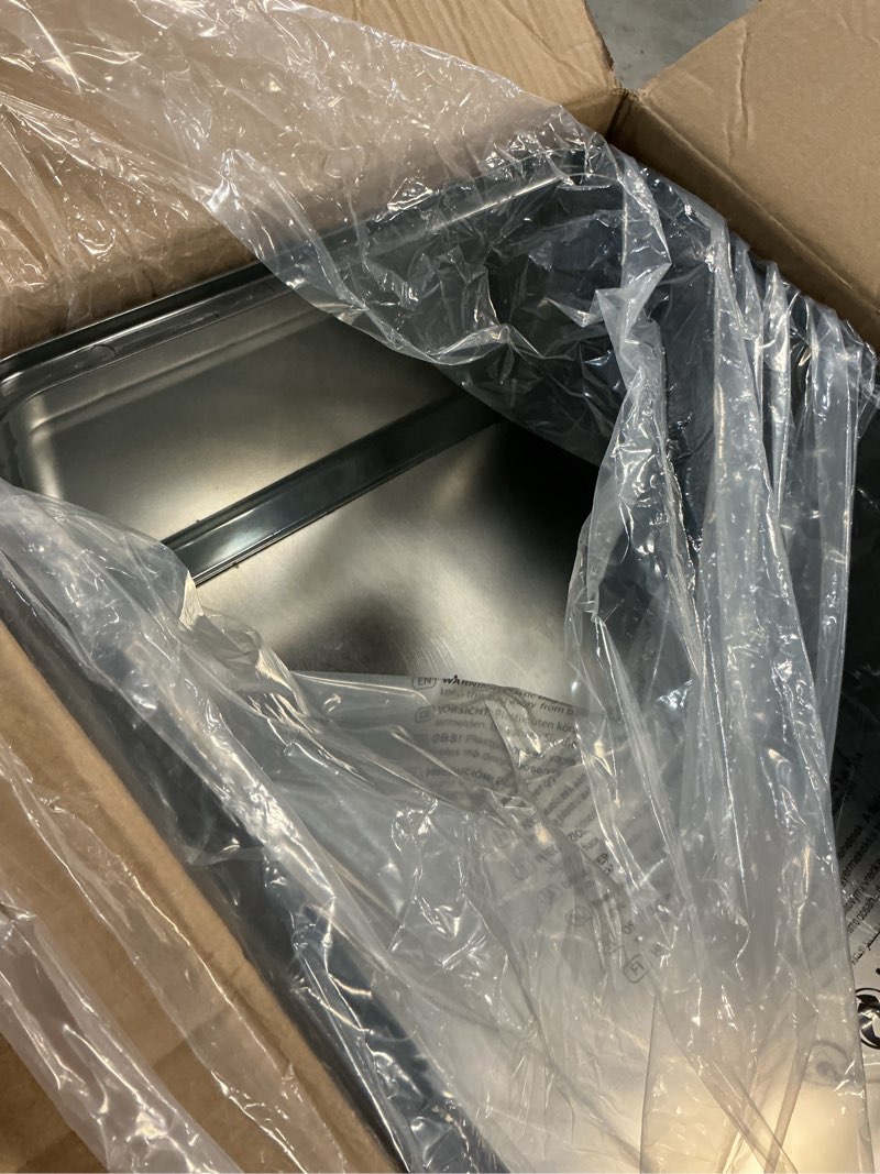 Condition photo showing Good Condition for woofigo enclosed stainless steel cat litter box with lid, xl extra large litter box for big cats, metal litter pan high sided, never absorbs odors, anti-urine leakage, easy cleaning, include scoop 5 - dark gray (pack of 1)