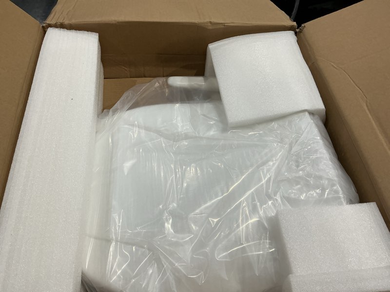 Condition photo showing Good Condition for kohler purewash m250 manual round bidet toilet seat, white, quiet-close lid prevents slamming, easy installation with quick-release hinges, adjustable spray position & pressure white round
