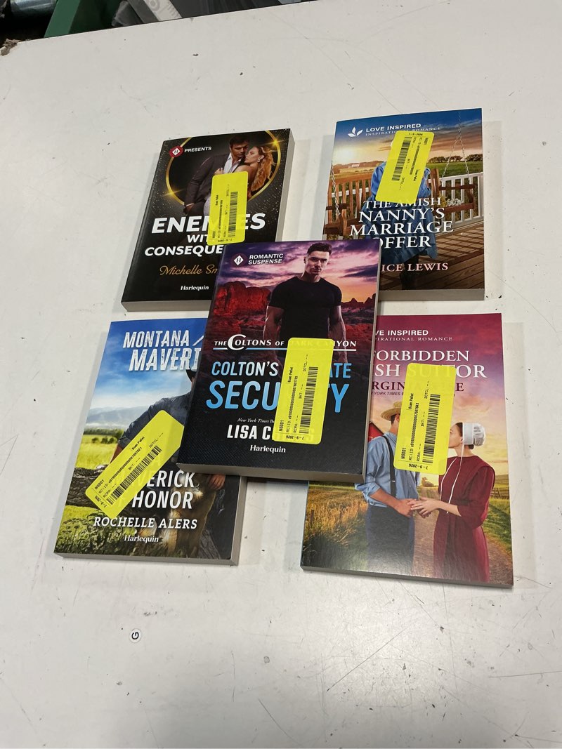 Condition photo showing New/Like New for assorted lot of books ( pack of 5) different styles of harlequin series romance books