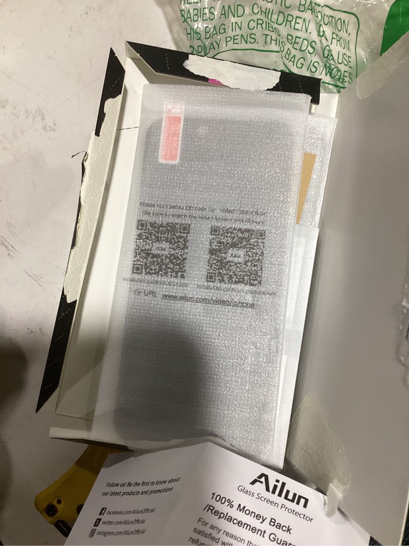 Condition photo showing Good Condition for ailun privacy screen protector for iphone 16 / iphone 15 / iphone 15 pro [6.1 inch] 3 pack anti spy private tempered glass anti-scratch case friendly [3 pack][not for iphone 16 pro 6.3 inch] iphone 16/15/15 pro