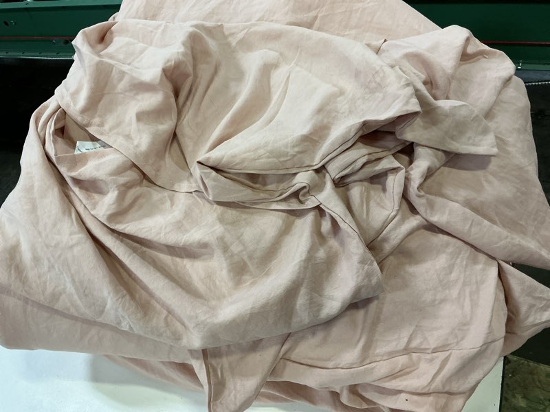 Condition photo showing As Is for bedsure queen comforter set, light pink soft prewashed bedding for all seasons, 3 pieces gentlesoft™ bed set, 1 lightweight comforter (90"x90") and 2 pillowcases (20"x26") queen(90"x90") 13 - light pink