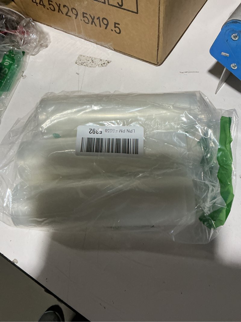 Condition photo showing Good Condition for MakMeFre 6 Pack 8"x20'(3Rolls) and 11"x20' (3Rolls) Vacuum Sealer Bags Rolls for Food,Commercial Grade, BPA Free,Puncture Prevention,Great for Sous Vide Cooking 6 Pack= 8"x20'(3Rolls)+11"x20'(3Rolls)
