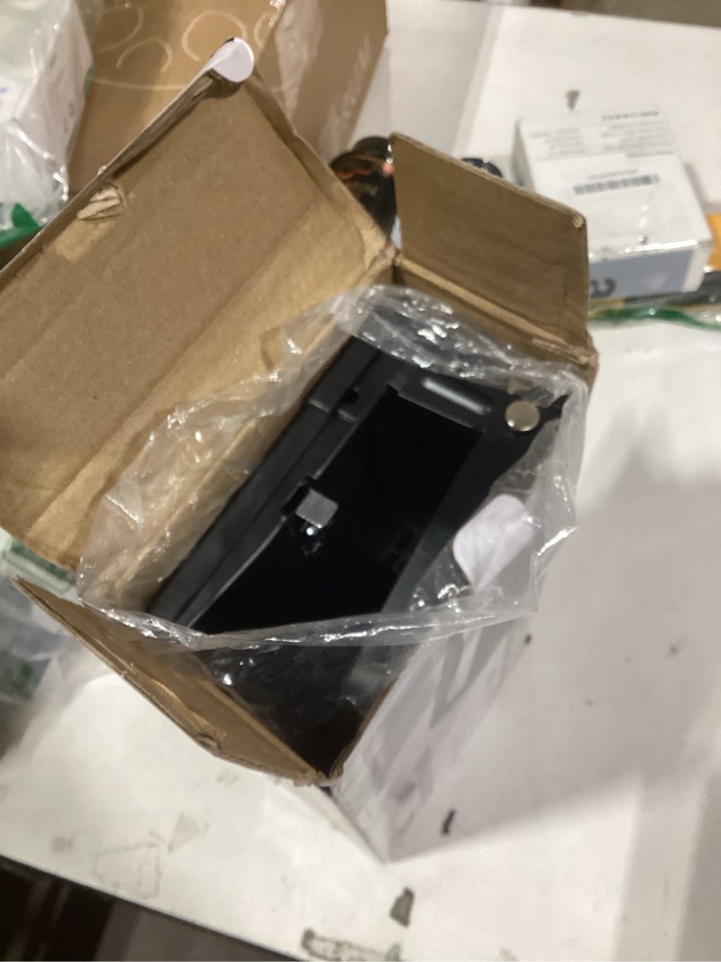 Condition photo showing Good Condition for xool 3 hole punch, heavy duty metal hole puncher for 2 or 3 holes, 9/32" 7mm hole diameter, 40-sheet capacity, adjustable hole spacing, non-slip base for office & school