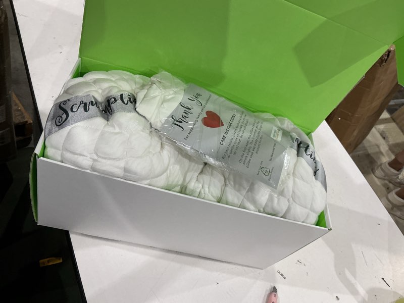 Condition photo showing Good Condition for honeydew scrumptious side pillow + silk pillowcase gift pack- the ultimate luxury neck pillow- adjustable support for neck pain relief- made in usa- cooling pillow fill (queen size) queen silk gift pack
