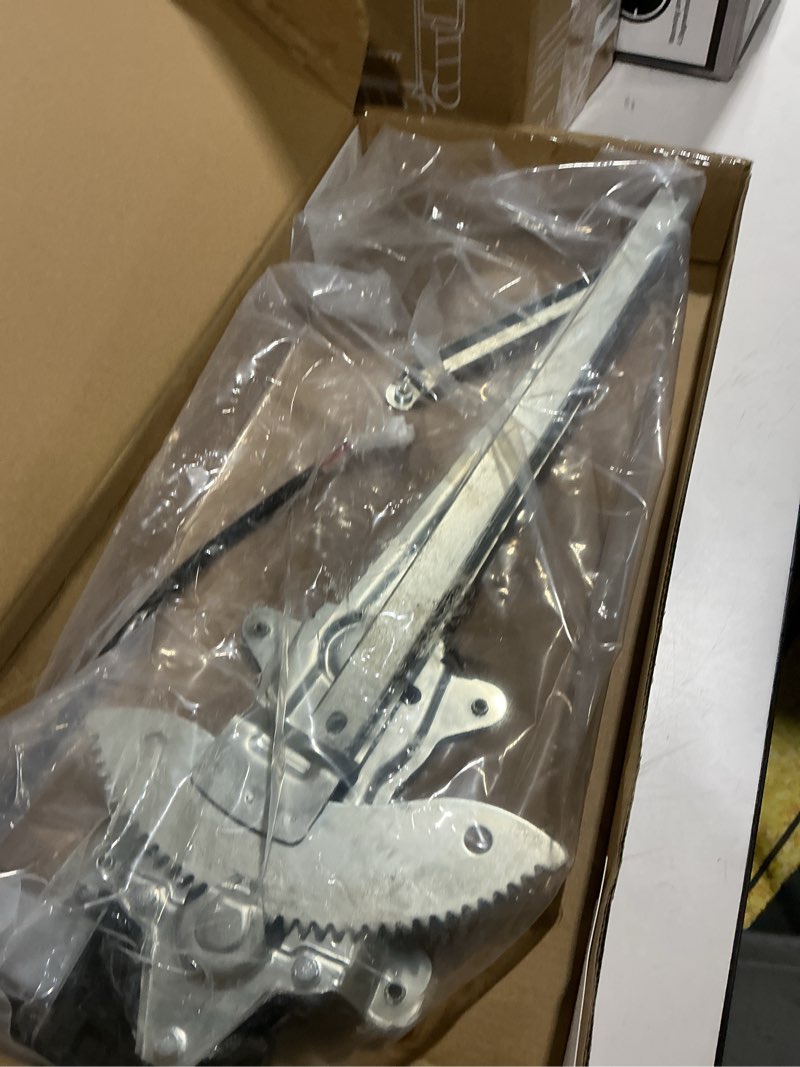 Condition photo showing As Is for FINDAUTO Power Window Regulator Front Left Driver Side fit for 2000-2006 for Toyota for Tundra 748-502 Window Regulator and Motor Assembly with Motor 2000-2006 for Toyota Tundra Front Left