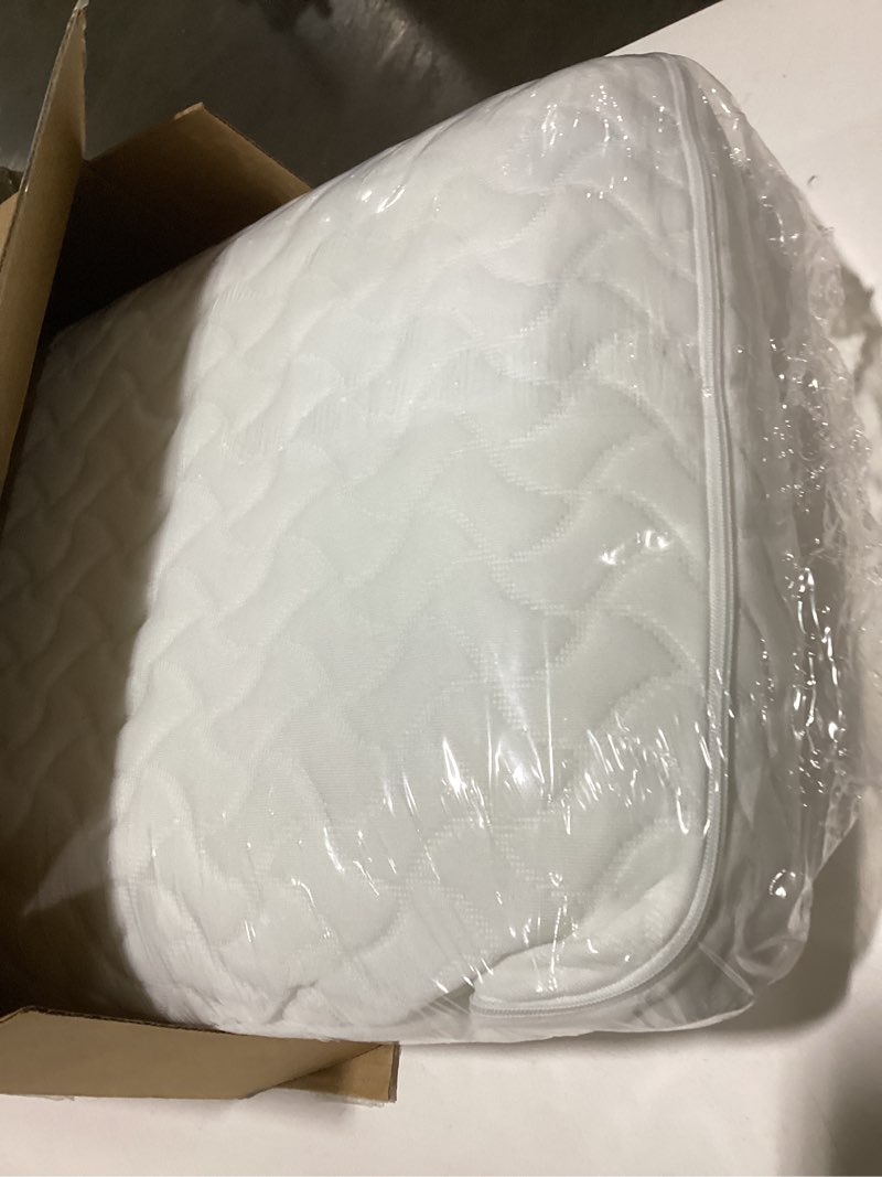 Condition photo showing Good Condition for Tempur-Pedic TEMPUR-Cloud Pillow for Sleeping, Standard, White 1