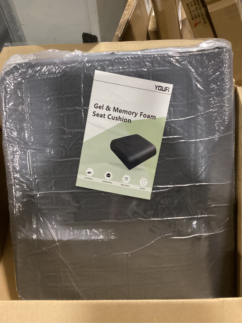 Condition photo showing New/Like New for youfi extra thick large seat cushion -19 x 17.5 x 4 inch gel memory foam cushion with carry handle non slip bottom - pain relief coccyx cushion for wheelchair office chair (black (1pack)) large(19''x17.5''x4'') black (1pack)